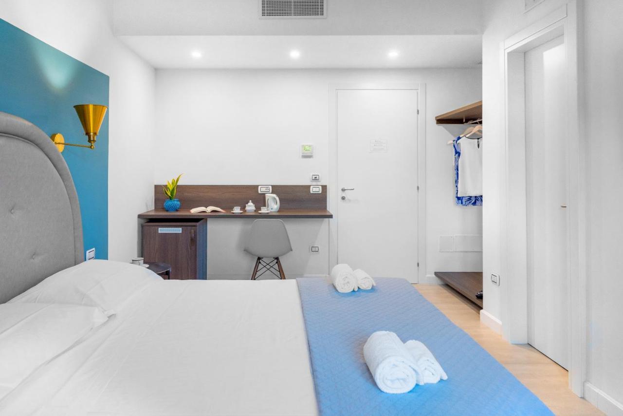 Mako Sorrento Suites Екстериор снимка