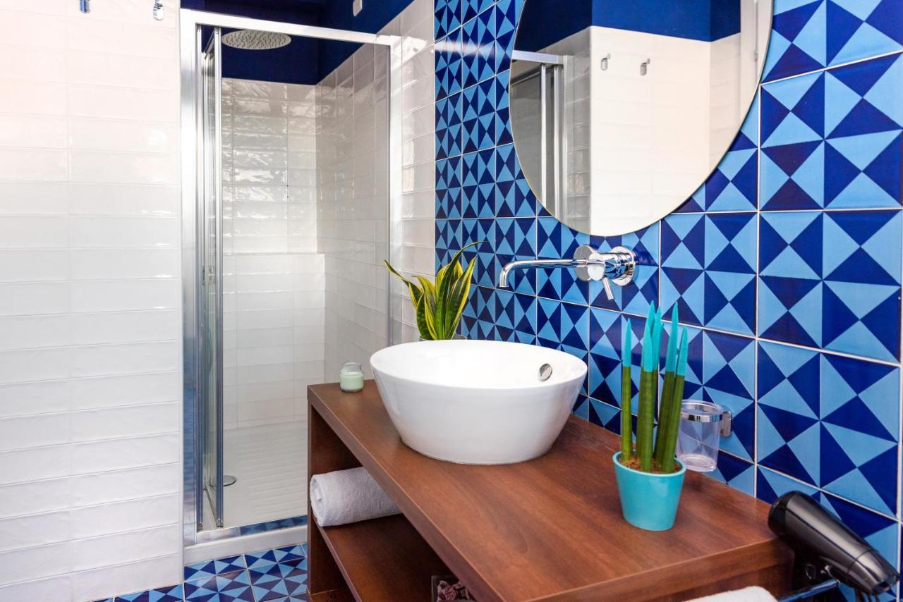 Mako Sorrento Suites Екстериор снимка