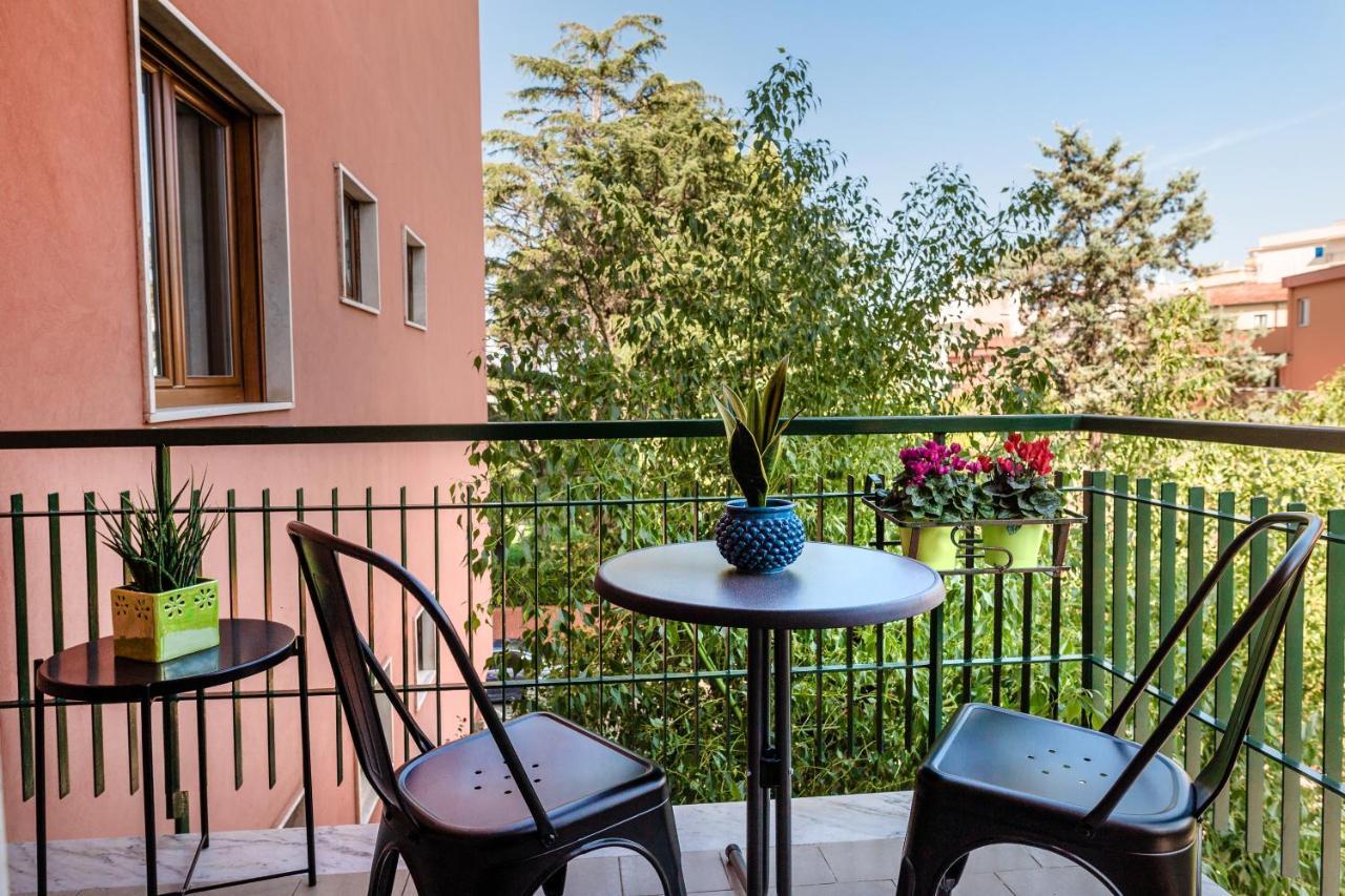 Mako Sorrento Suites Екстериор снимка